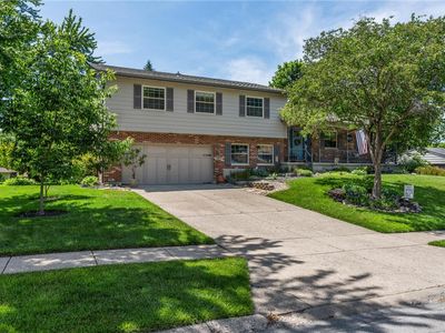 623 Silverleaf Dr