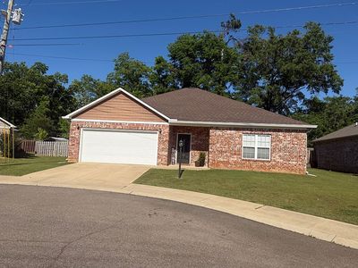 Property at 110 N Magnolia Pl, Pontotoc, MS