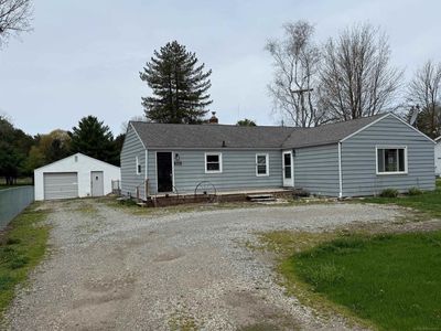 1026 S Sandusky Rd