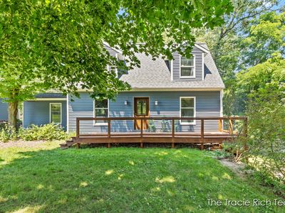 5791 Egypt Valley Ave NE