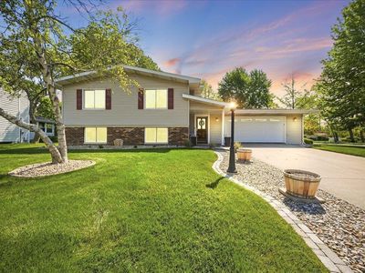 4000 Lancaster Dr