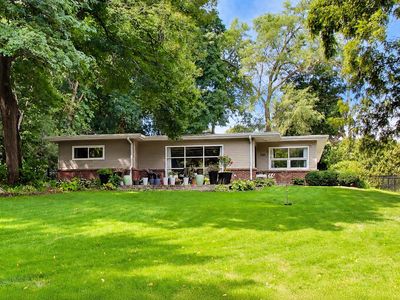 1001 Geneva Rd
