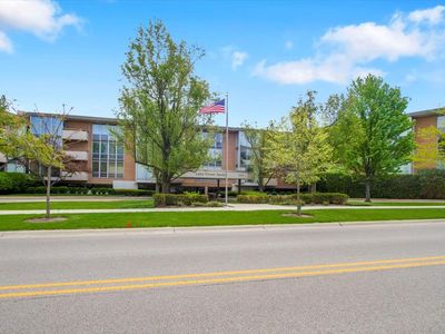 1301 N Western Ave Unit 134