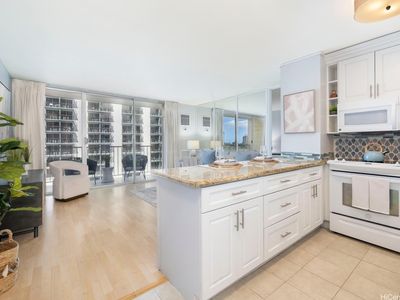 1925 Kalakaua Ave APT 903
