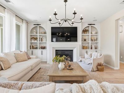 4305 Hydra Cir