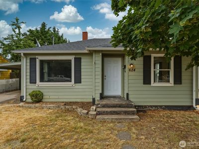 624 White Street