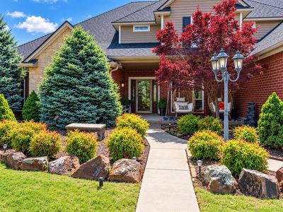 4000 Newburg Dr
