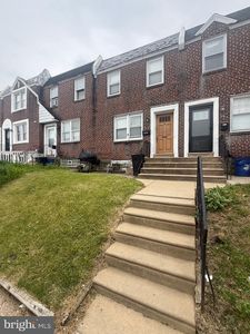 218 Stearly St