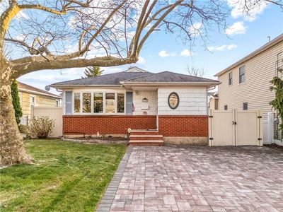 428 Armstrong Ave