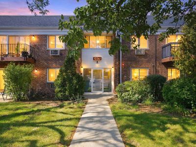 10361 Dearlove Rd APT 2C