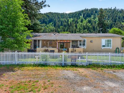 Property at 1214 Overlook Blvd, Marcus, WA