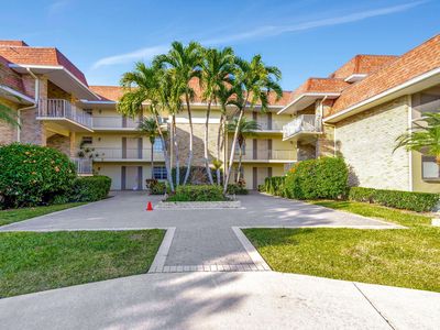 5500 Tamberlane Circle #202