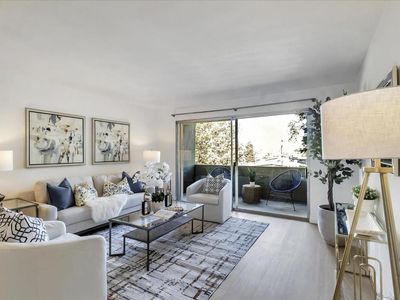 1458 Hudson St APT 310