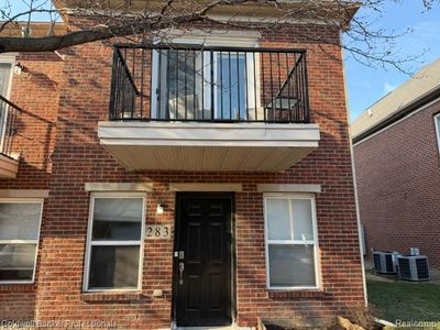 283 E Palmer St