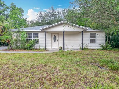 915 N Independence Highway