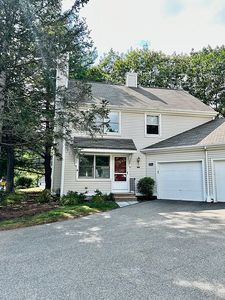 901 Briarwood Ct UNIT 901