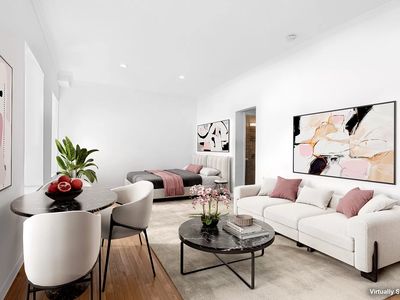 152 E 35th St APT 4B