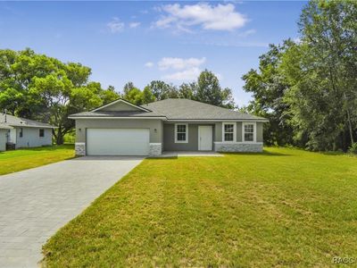 8210 N Pocono Dr