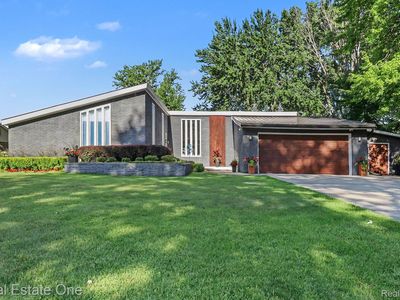 310 Pine Tree Rd