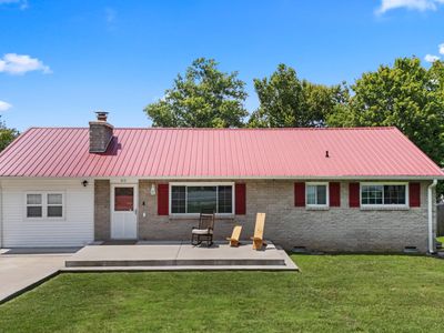 812 Brown Ave