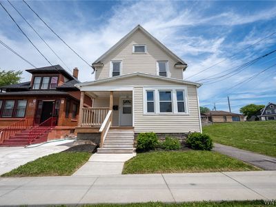 15 Andrews Ave