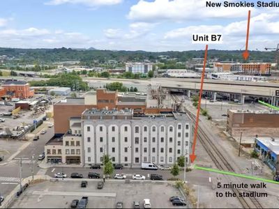 222 N Central St #B7