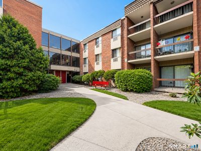 914 High Path Road #914