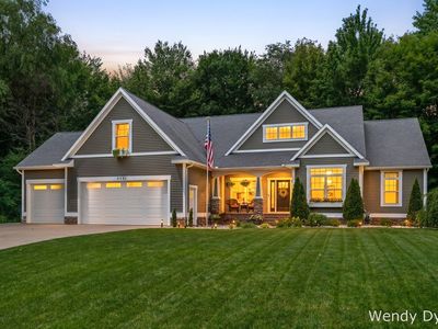 6681 Wood Hollow Ct