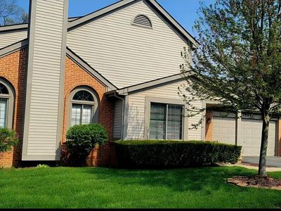 1004 Elmwood Dr