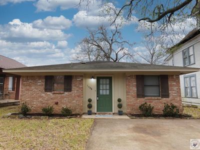 1508 Pecan St