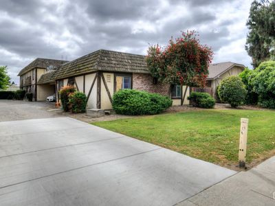 2440 N Sallee Ct