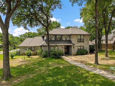 Property at 8724 Racquet Club Dr, Fort Worth, TX