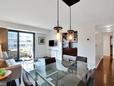 1401 17th St NW APT 804