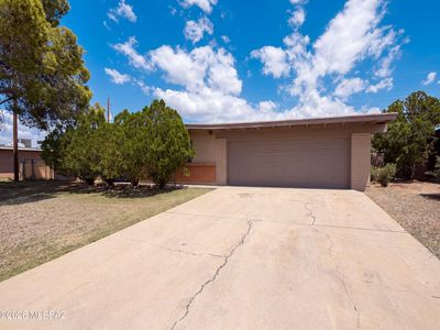 4425 S Silver Beech Ave