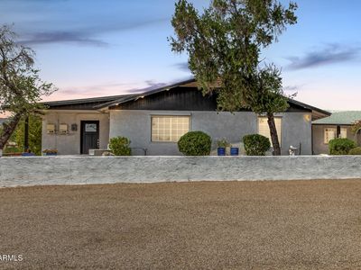 20076 W Pasadena Ave