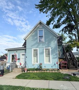 534 S Walnut St