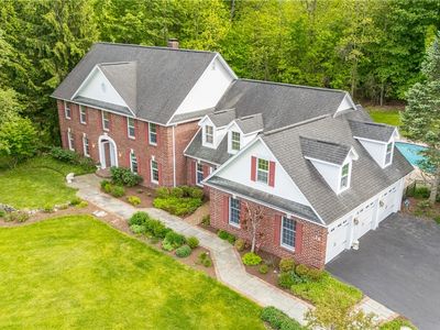 10 Ponds Edge Way