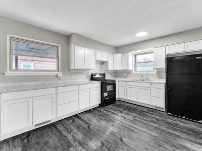 1500 W Hamilton Street