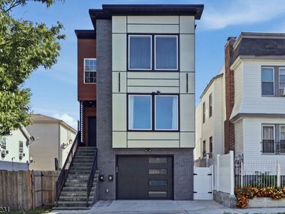 428 Peshine Ave