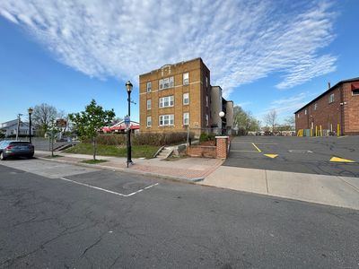 913 Wethersfield Ave