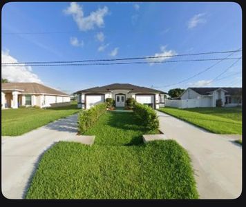 220 SW Ridgecrest Drive