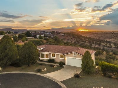 1550 N Neoga Cir