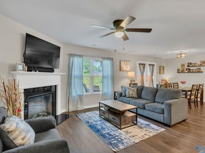 1111 Fountainview Dr
