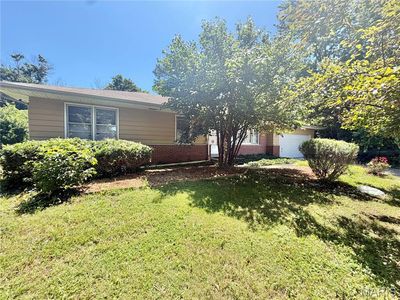 7012 N Hanley Rd