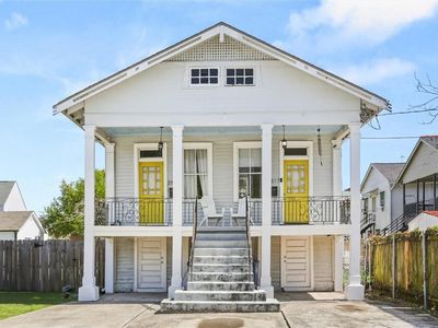 2817-19 Upperline St