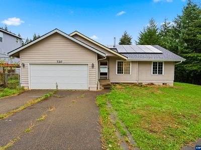 Property at 720 SW Pioneer Ct, Willamina, OR