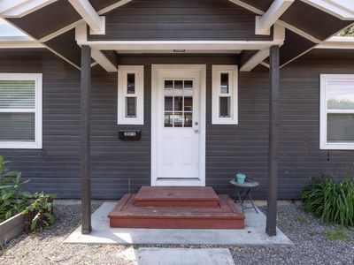 2514 & 2516 W Jefferson St #2