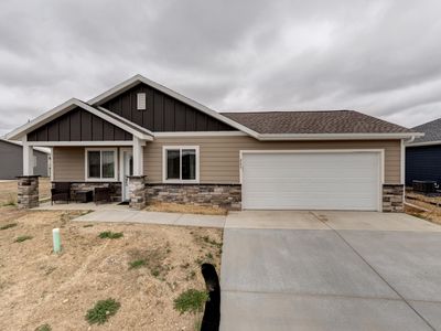 227 N Valley Dr