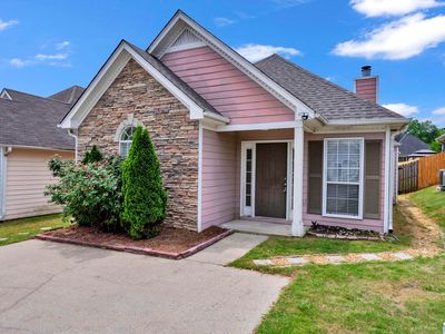 173 Flagstone Ln