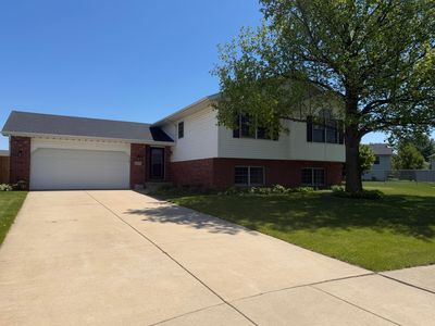 6159 Brie Ave